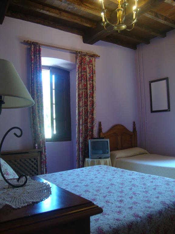 Hotel Rural Genestoso Habitación foto