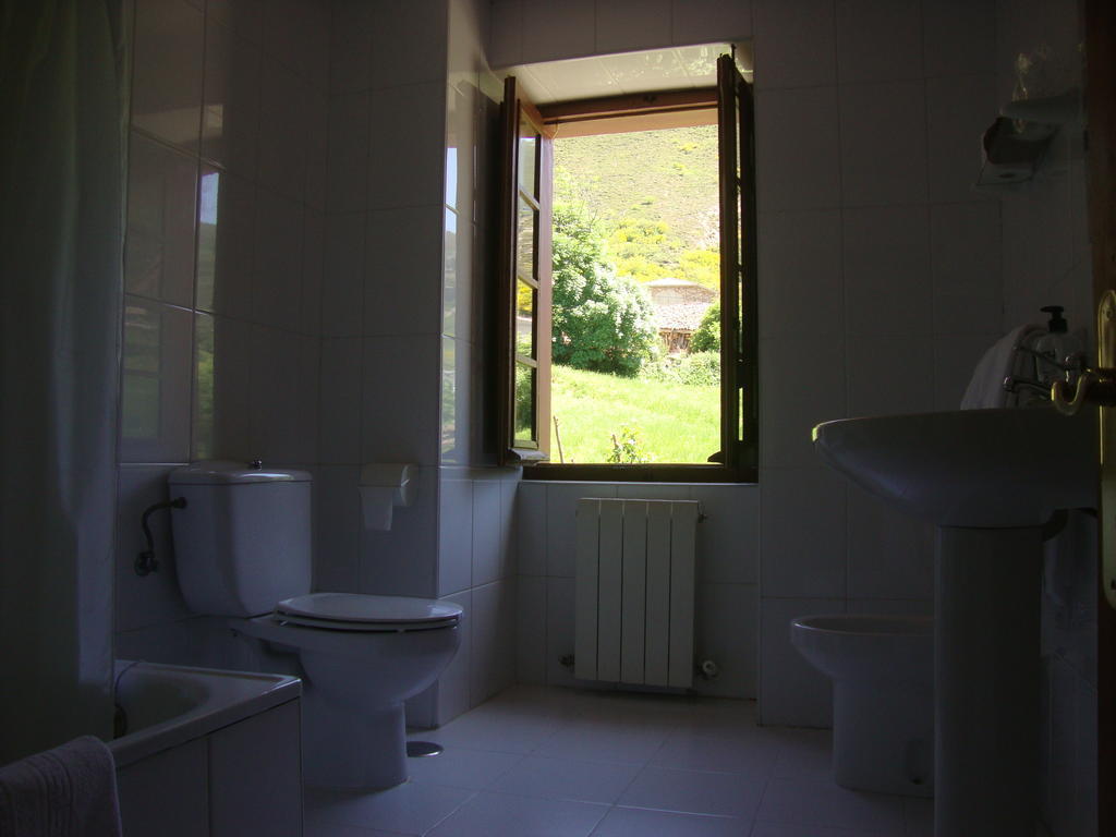 Hotel Rural Genestoso Habitación foto